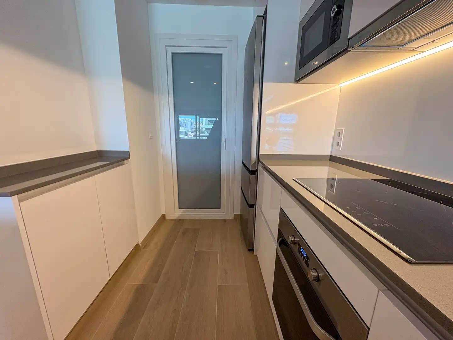 Cocina de Piso de alquiler en Torrevieja con Aire acondicionado, Calefacción y Terraza