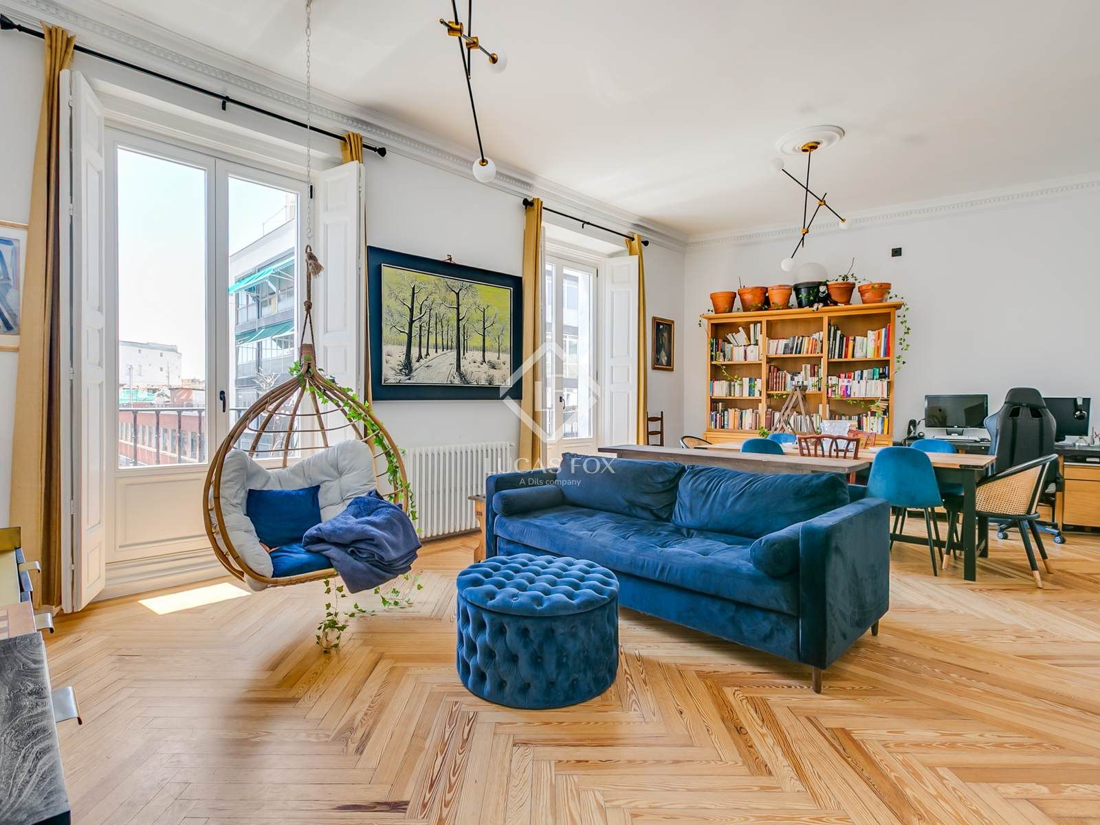 Sala d'estar de Pis en venda en  Madrid Capital amb Calefacció, Parquet i Balcó