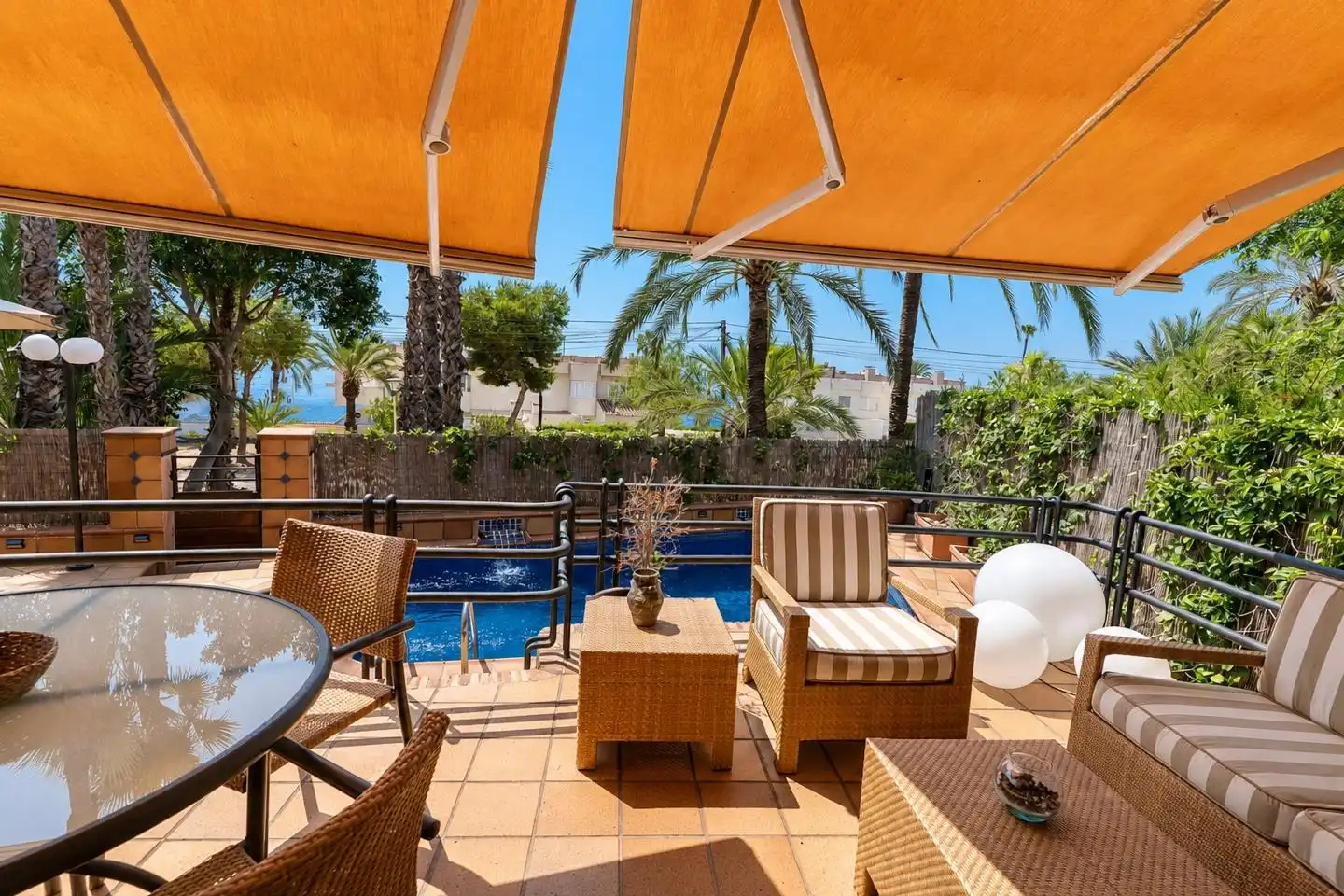 Terrassa de Casa o xalet en venda en Santa Pola amb Aire condicionat, Jardí privat i Terrassa