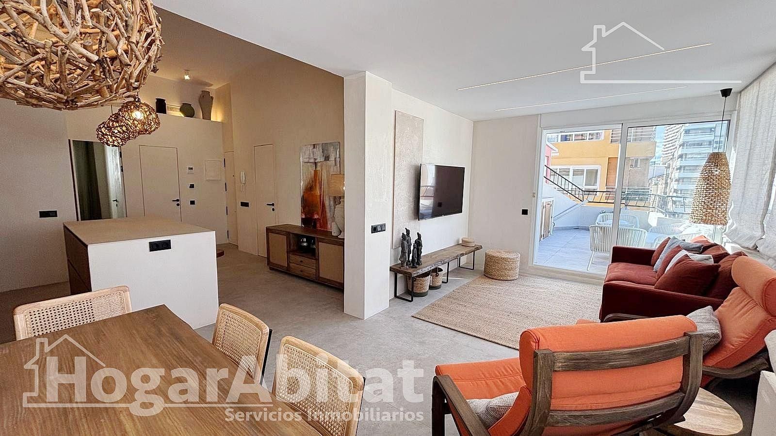 Sala de estar de Ático en venta en Alicante / Alacant con Aire acondicionado, Terraza y Amueblado
