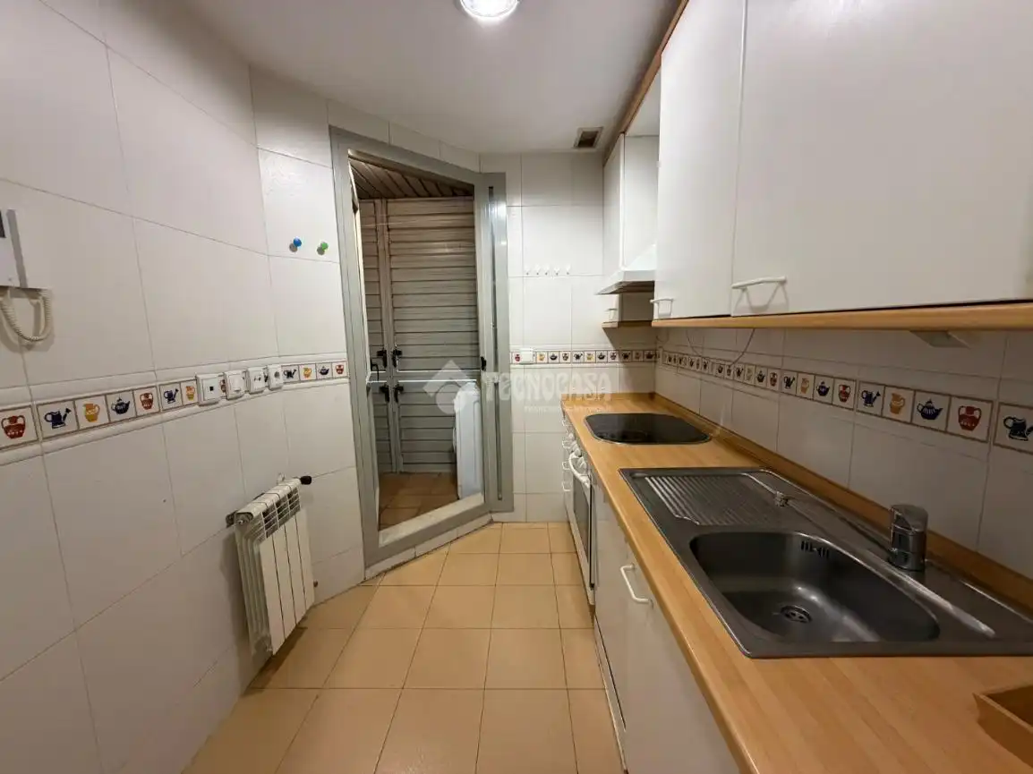 Küche von Wohnung zur Miete in Madrid mit Klimaanlage, Heizung und Terrasse
