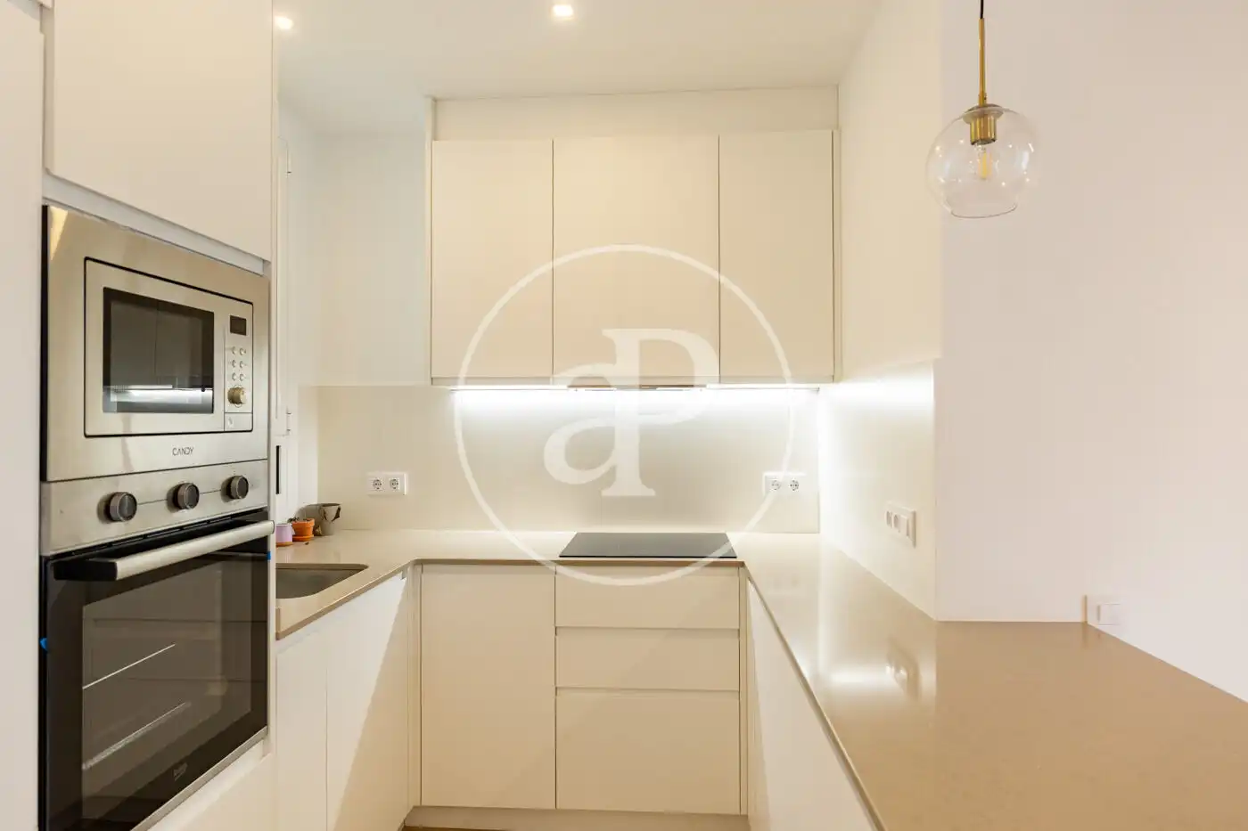 Kitchen of Flat for sale in Barcelona  with Air Conditioner and Heating