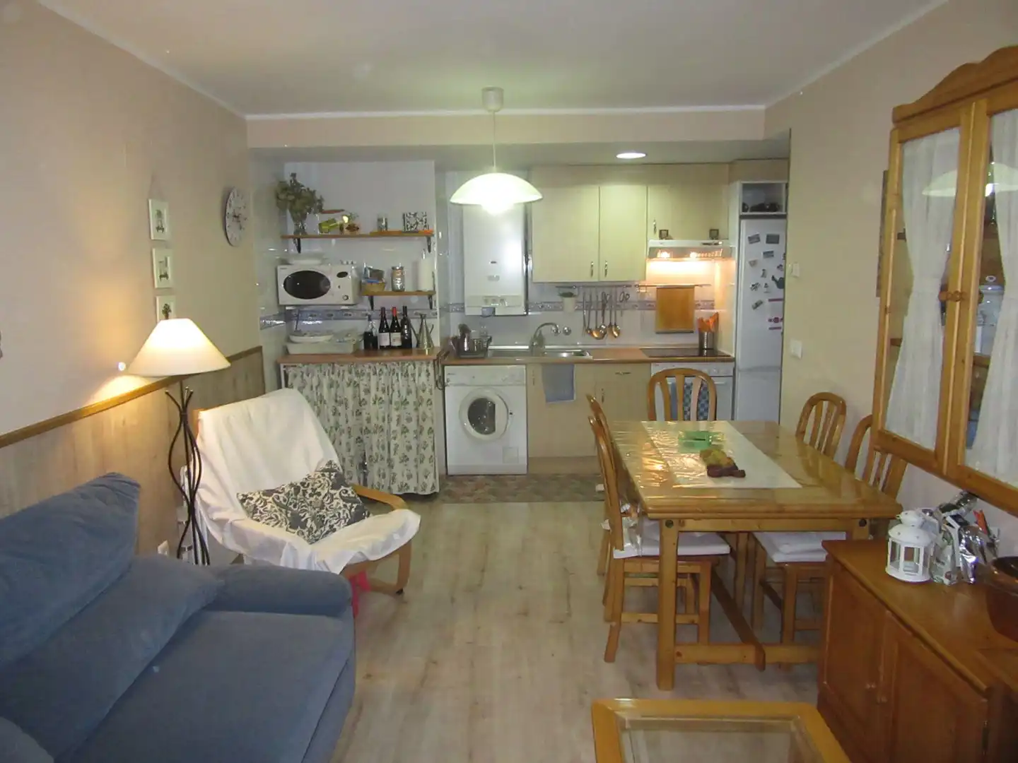 Cuina de Apartament en venda en Sabiñánigo amb Calefacció, Terrassa i Traster
