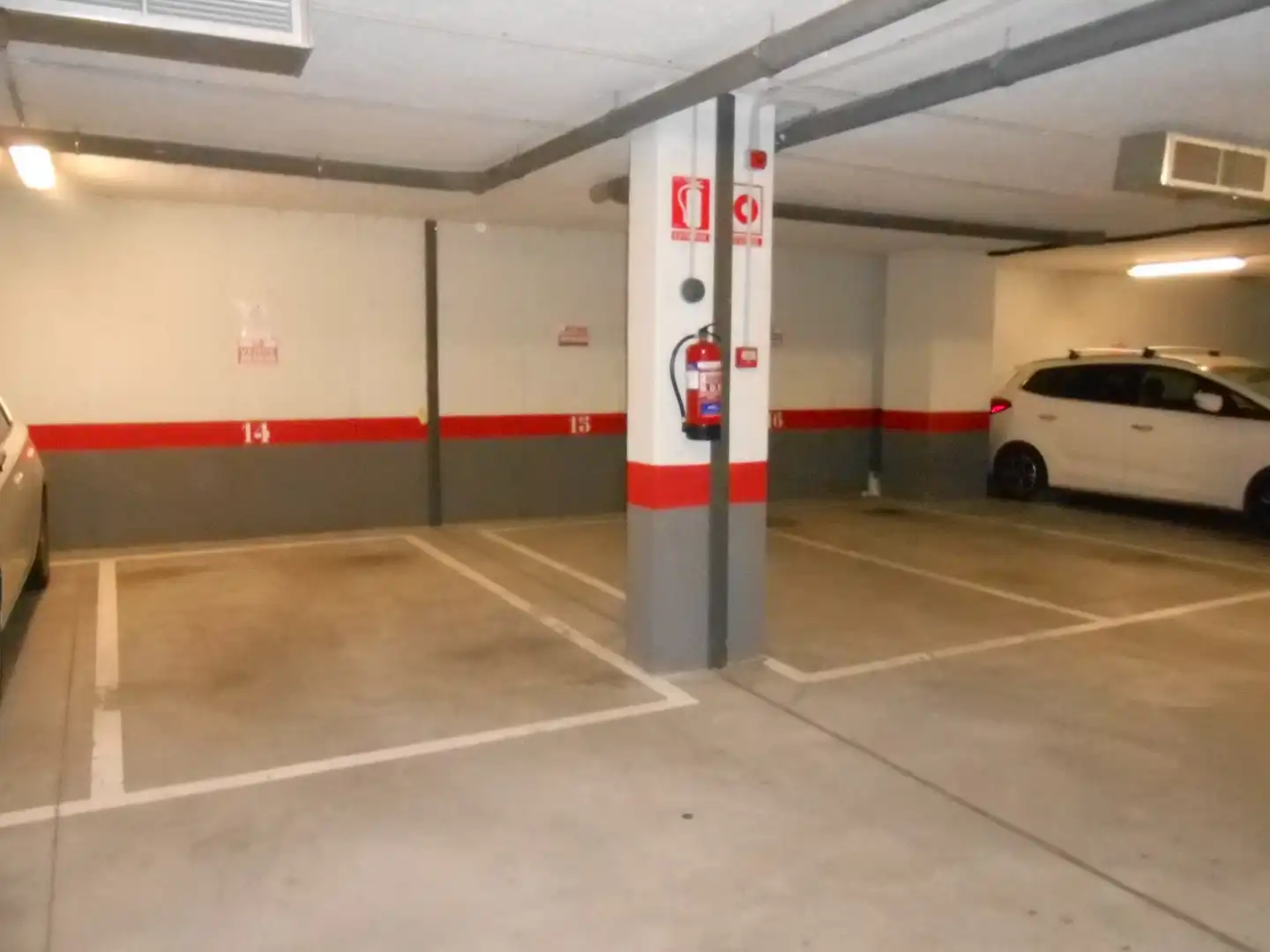 Einzelparkplatz mit Aufzug zur Miete in Bulevar del Deporte, imagen 6