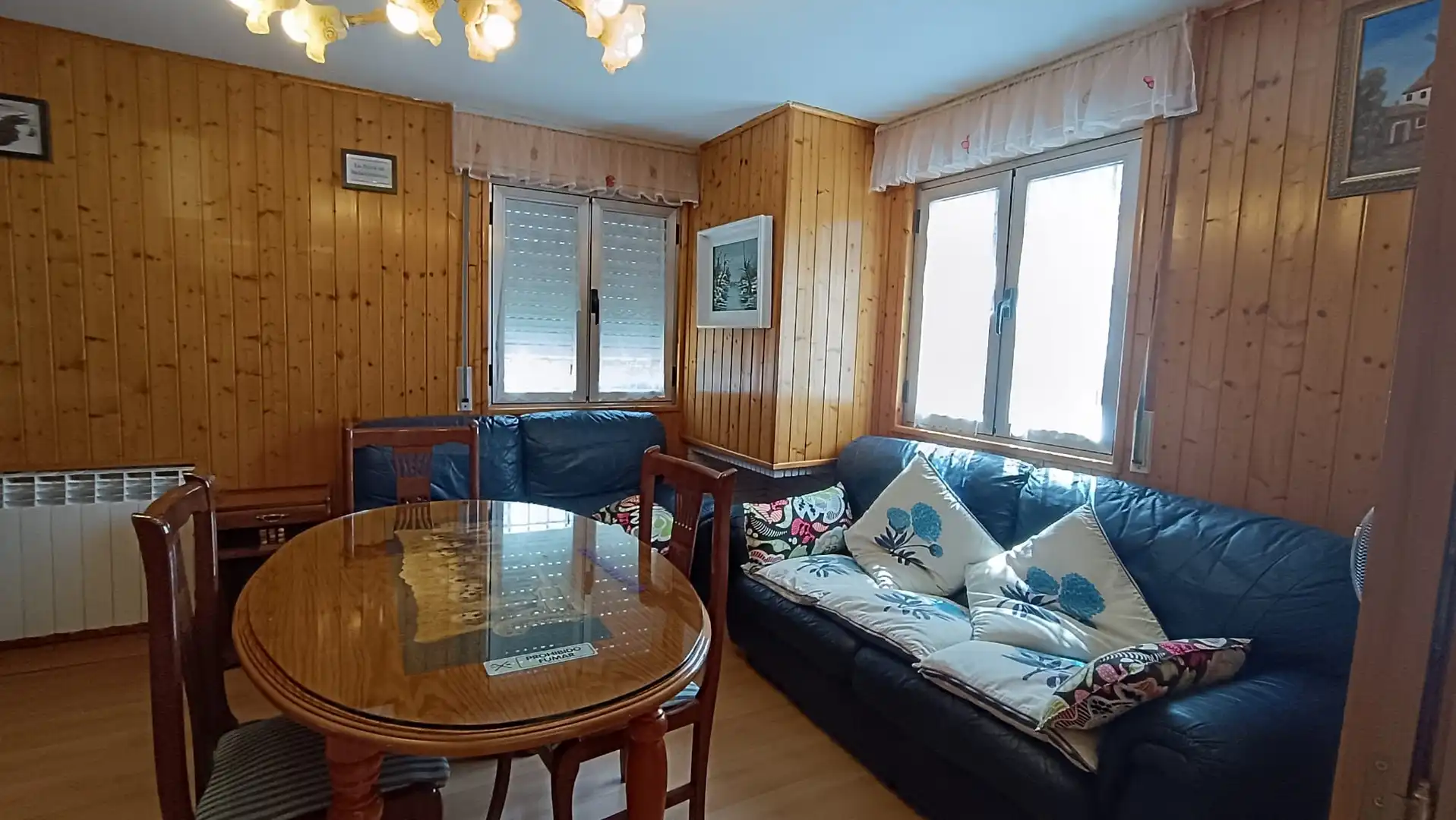Sala d'estar de Casa o xalet en venda en Villares de la Reina amb Calefacció i Moblat