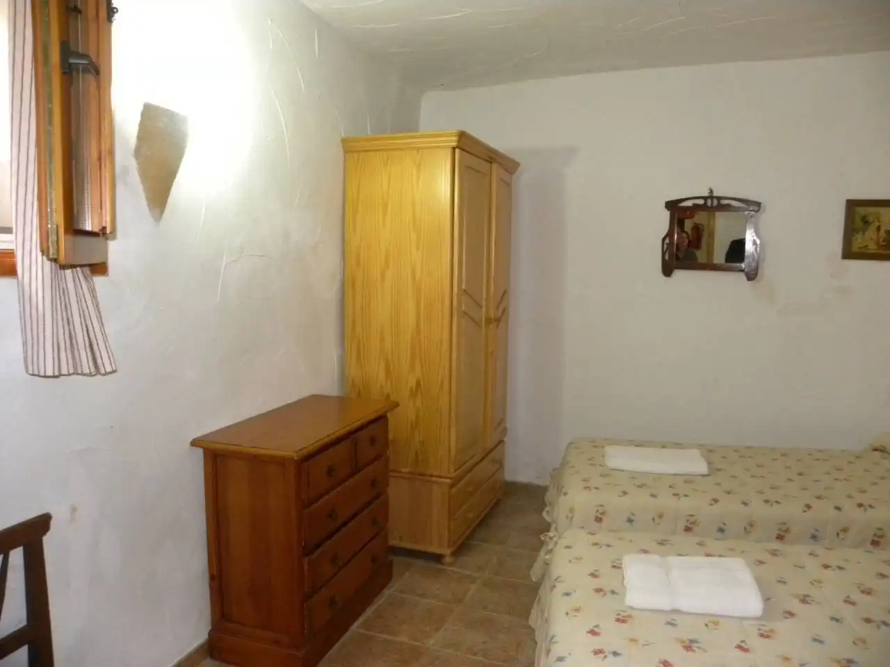 Dormitori de Finca rústica en venda en Moratalla amb Aire condicionat, Calefacció i Jardí privat