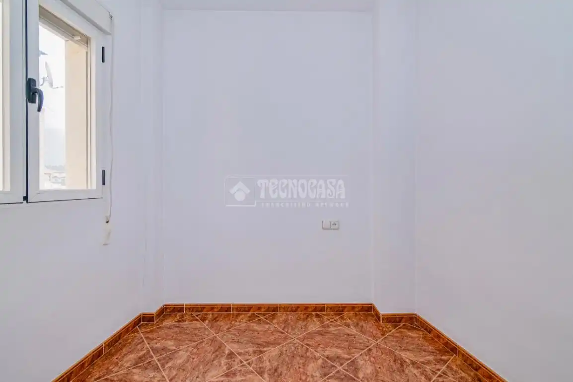 Dormitori de Casa adosada en venda en Loja