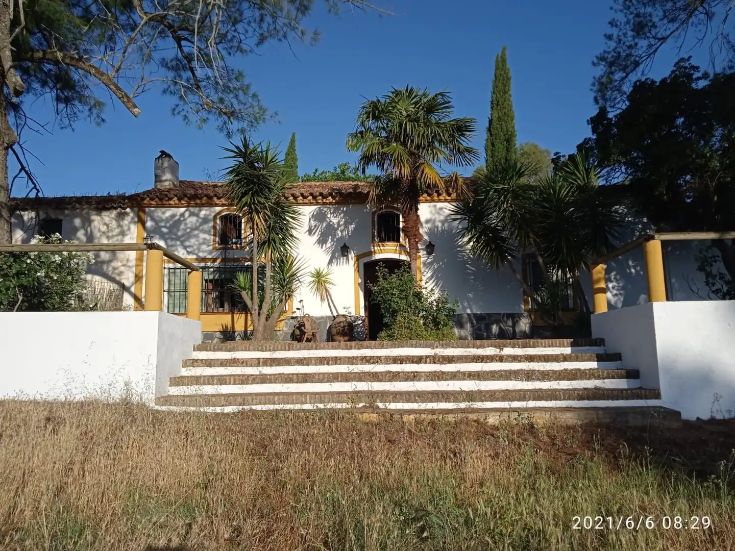 Vista exterior de Finca rústica en venta en Aracena con Aire acondicionado, Jardín privado y Parquet