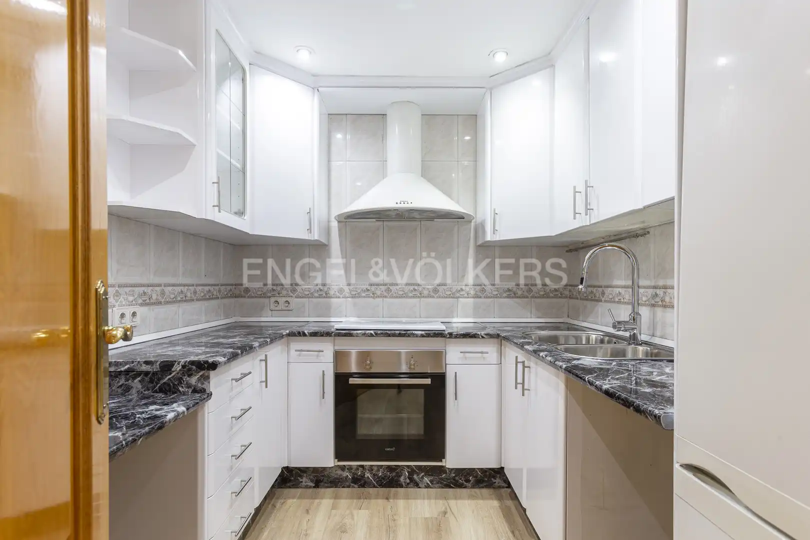 Kitchen of Houses for rent in Boadilla del Monte  with Air Conditioner, Heating and Private garden