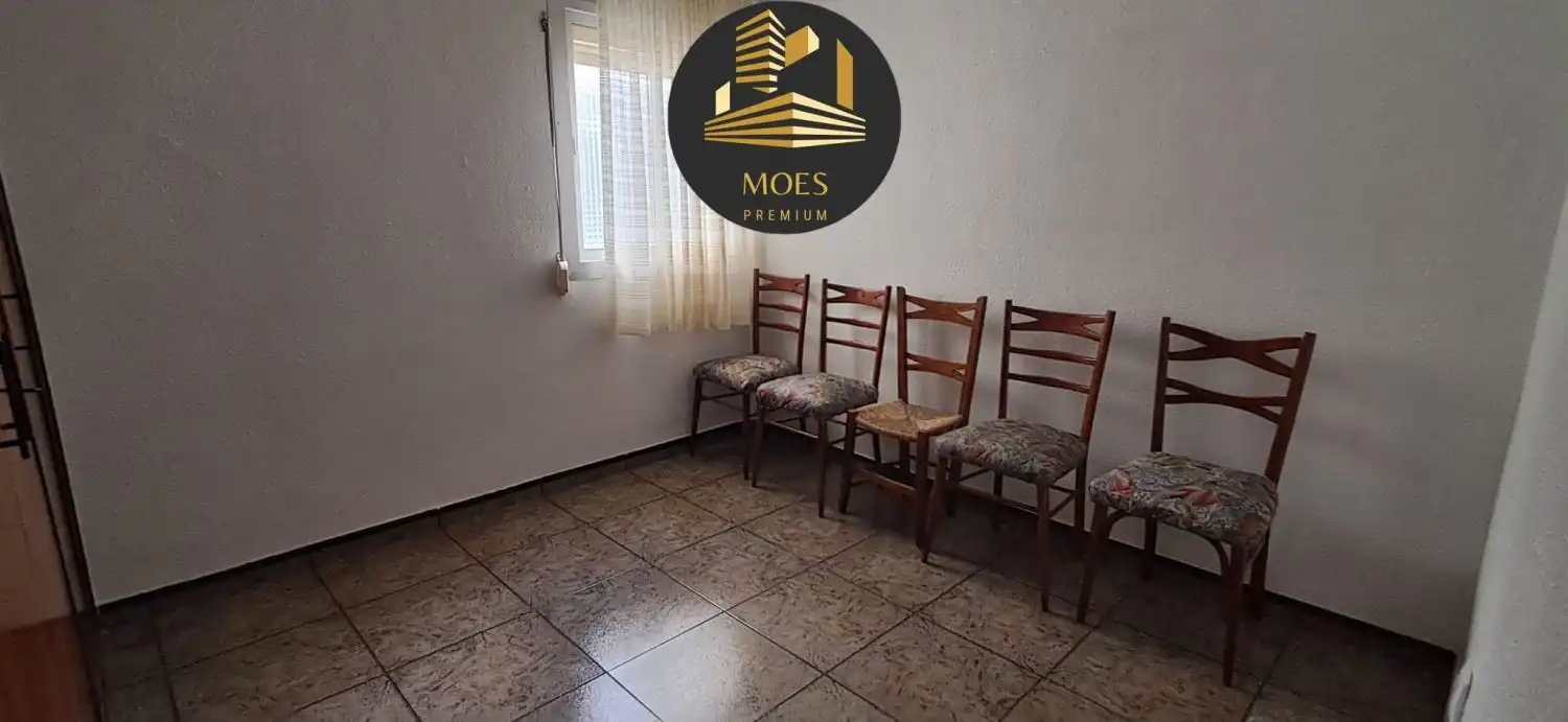 Sala d'estar de Pis en venda en Jaén amb Aire condicionat i Balcó