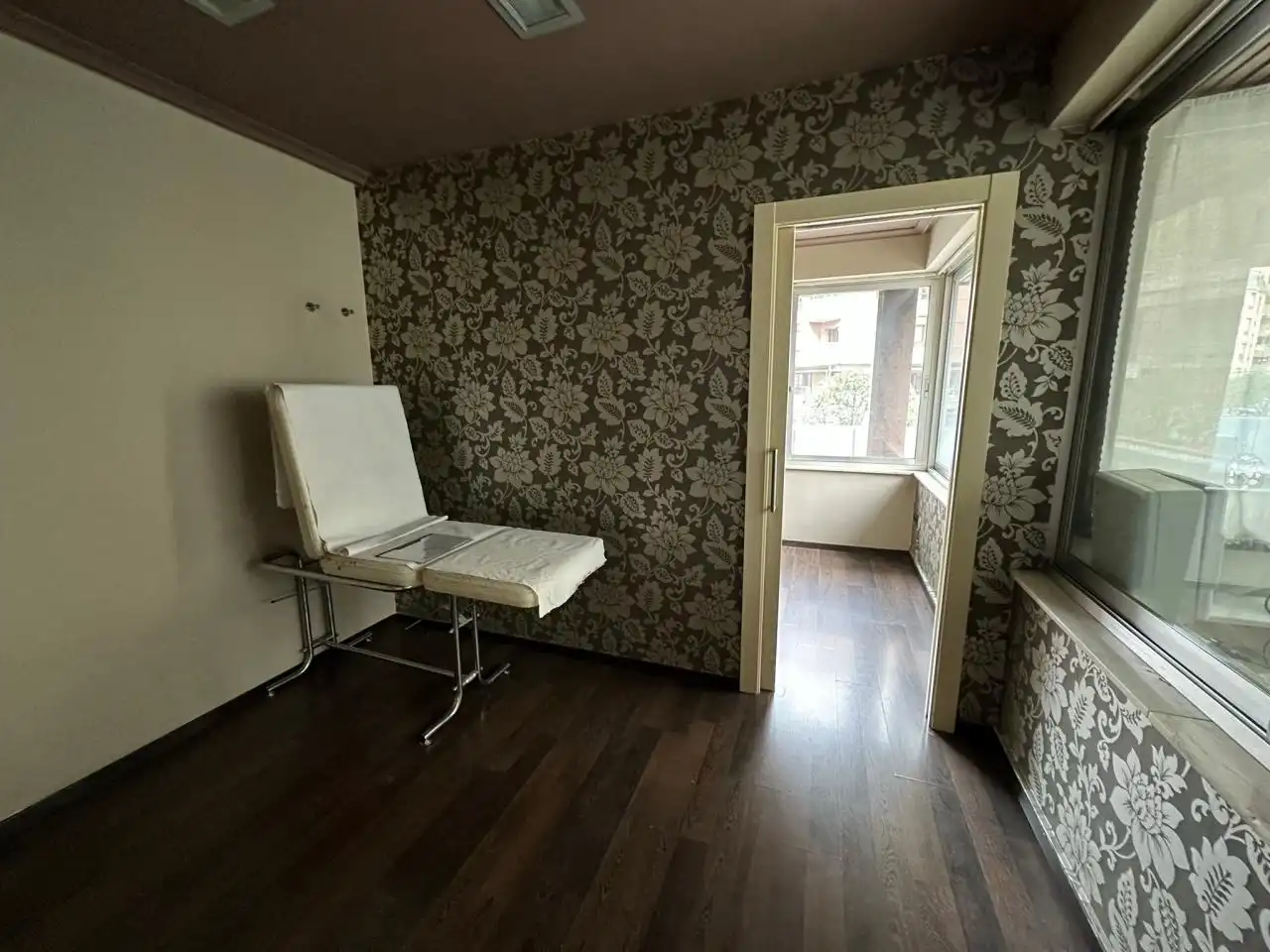 Habitación de Oficina en venta en León Capital  con Calefacción y Terraza