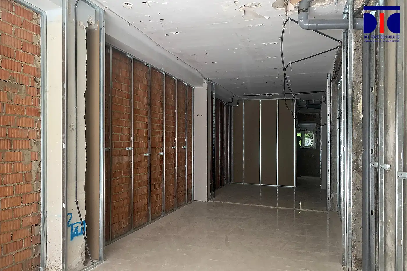 Flat for sale in Sevilla  with Air Conditioner and Heating