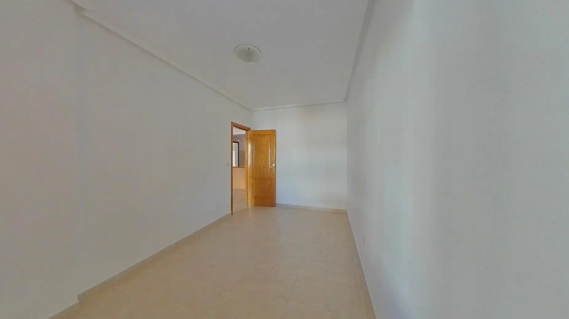 Piso en venta en Torrevieja con Piscina