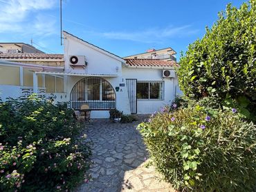 Adossat amb jardí en venda a Las Marinas 173F