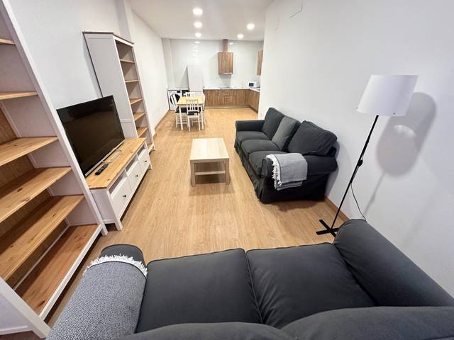 Piso en Alquiler en Calle Cuesta de Belén, 2 en Belén - San Roque