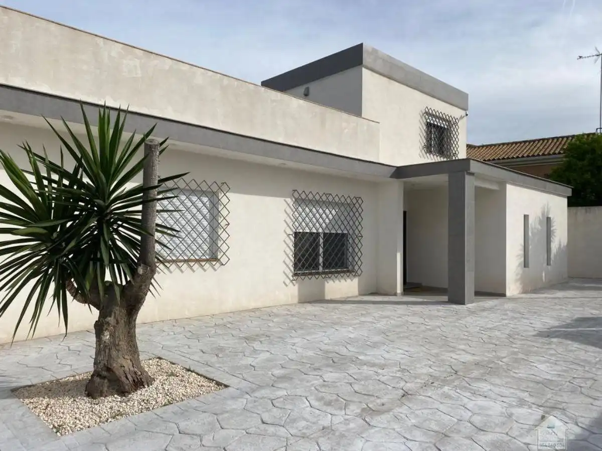 Casa o chalet de alquiler en Oromana