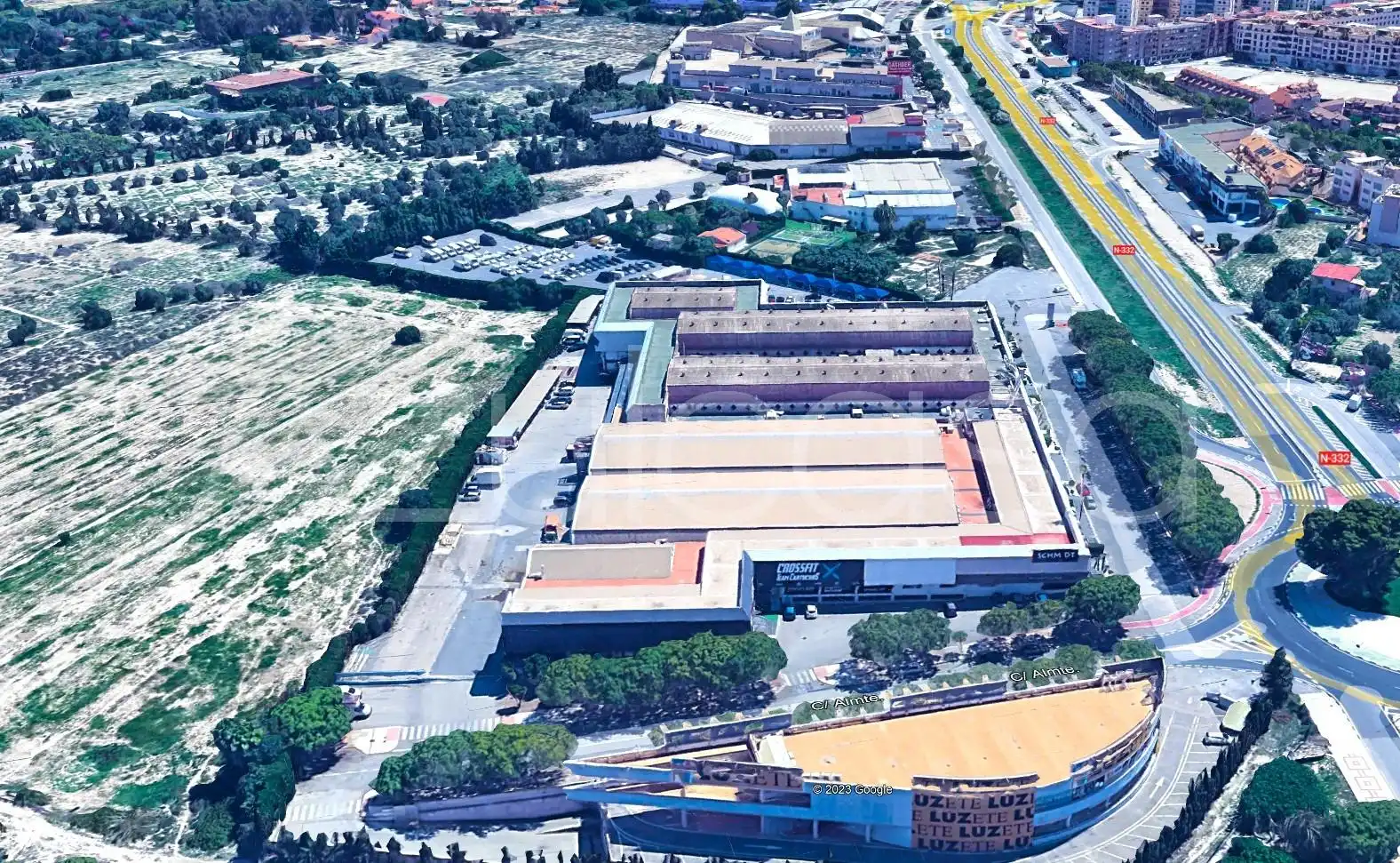 Vista exterior de Local en venda en Sant Joan d'Alacant amb Terrassa