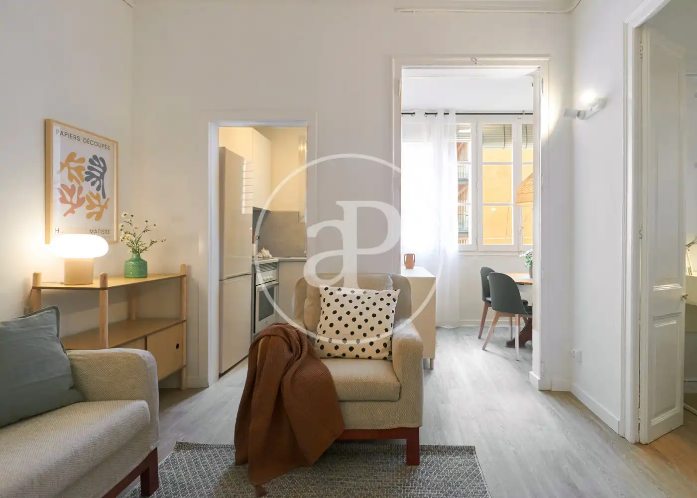 Sala de estar de Piso en venta en Barcelona con Calefacción, Terraza y Amueblado