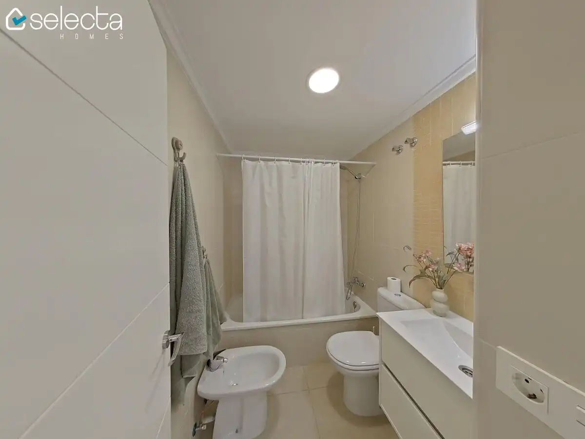 Bany de Apartament en venda en Dénia amb Terrassa, Traster i Piscina