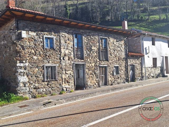 Casa-chalet en Venta en Lena - Flor de Acebos, 5 en Lena