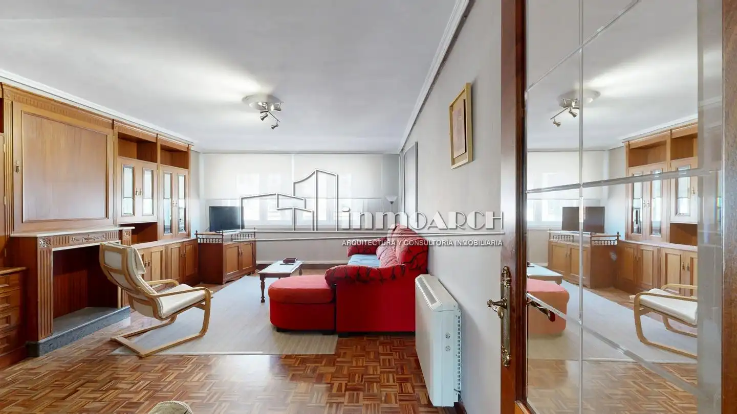 Sala d'estar de Pis de lloguer en A Coruña Capital  amb Moblat