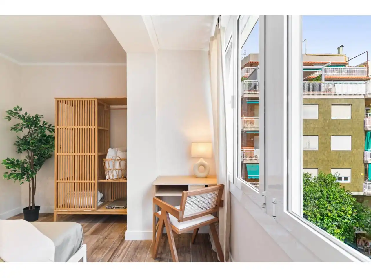 Bedroom of Flat for sale in Barcelona  with Air Conditioner, Heating and Furnished