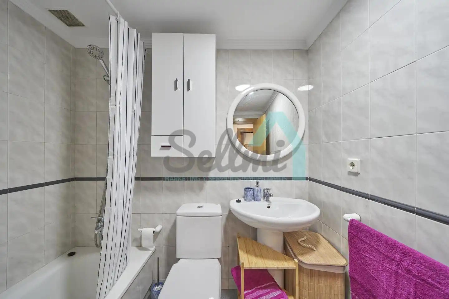 Flat with lift to rent in Calle Cardenal Cienfuegos, imagen 36