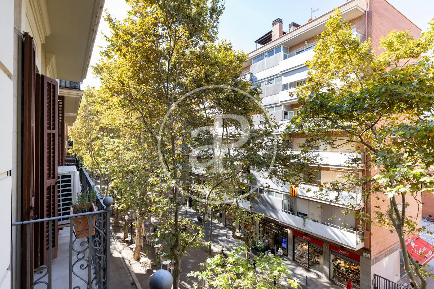 Vista exterior de Piso en venta en Barcelona con Aire acondicionado, Calefacción y Balcón