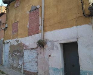 Vista exterior de Casa o xalet en venda en Calahorra amb Terrassa