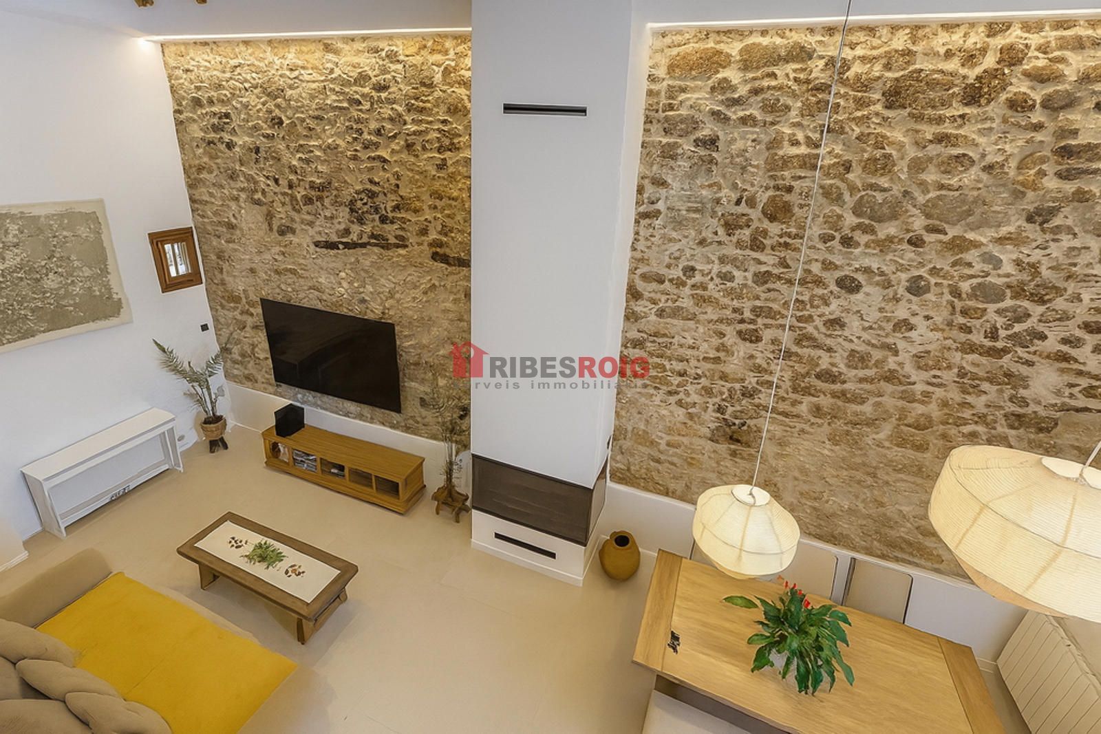 Sala d'estar de Casa adosada en venda en Sant Pere de Ribes amb Aire condicionat, Calefacció i Terrassa