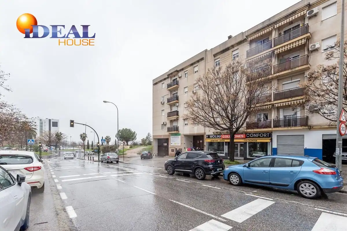 Exterior view of Flat for sale in Granada