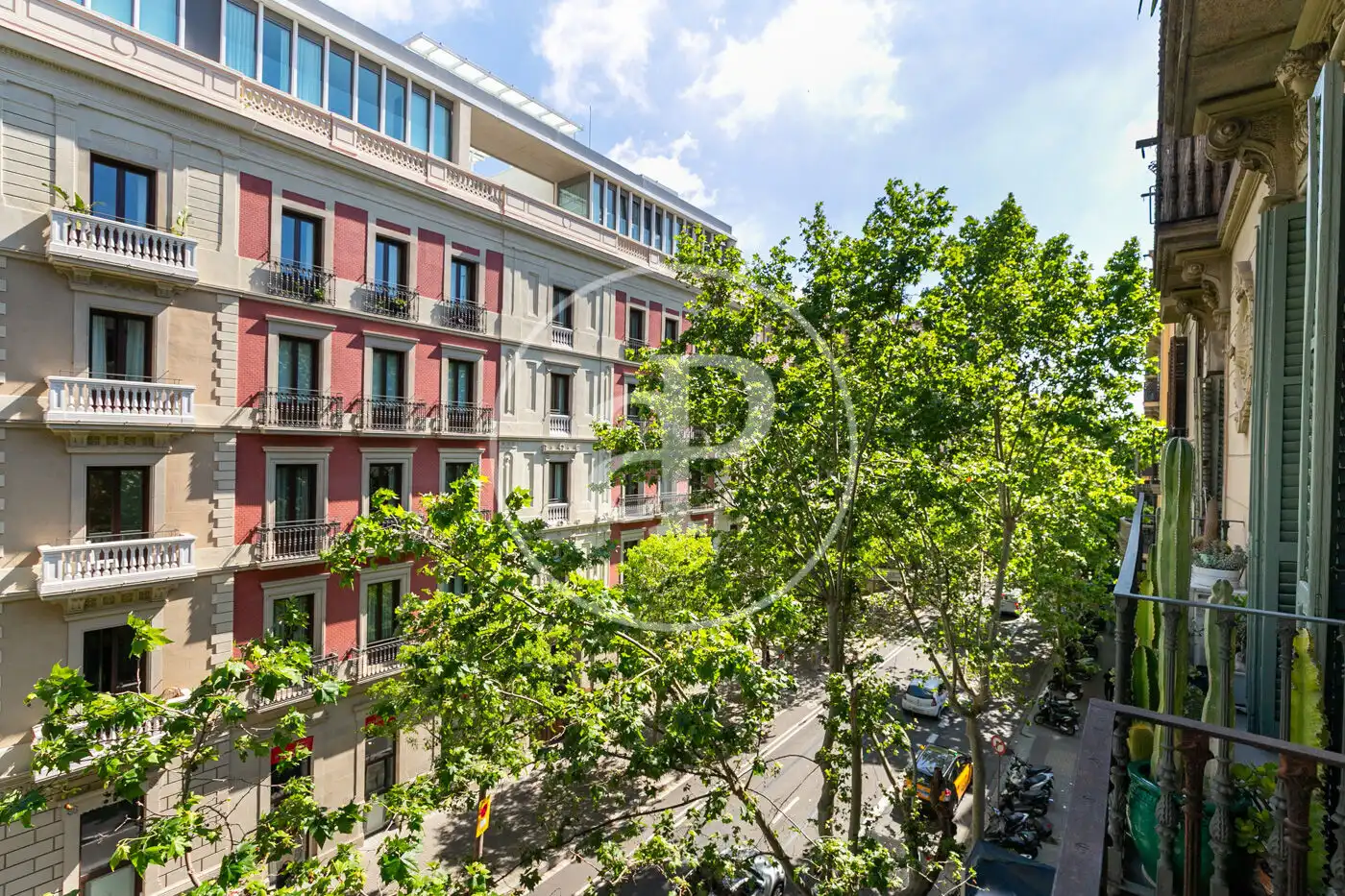 Vista exterior de Piso en venta en Barcelona con Calefacción y Balcón