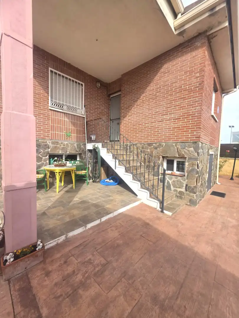 Terraza de Casa o chalet en venta en Galápagos con Calefacción, Jardín privado y Terraza