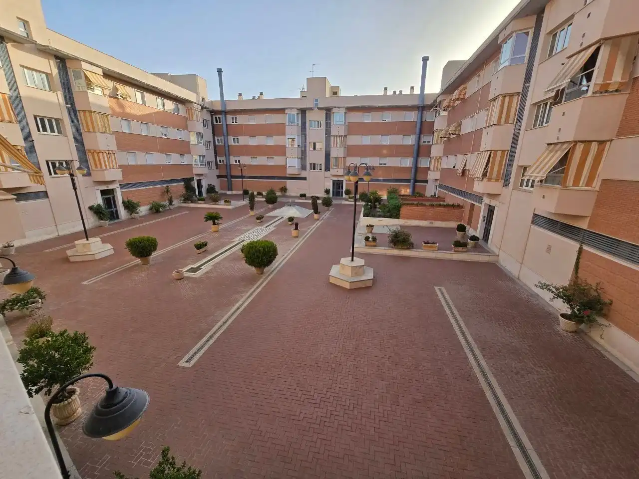 Vista exterior de Pis en venda en  Córdoba Capital amb Aire condicionat, Terrassa i Balcó