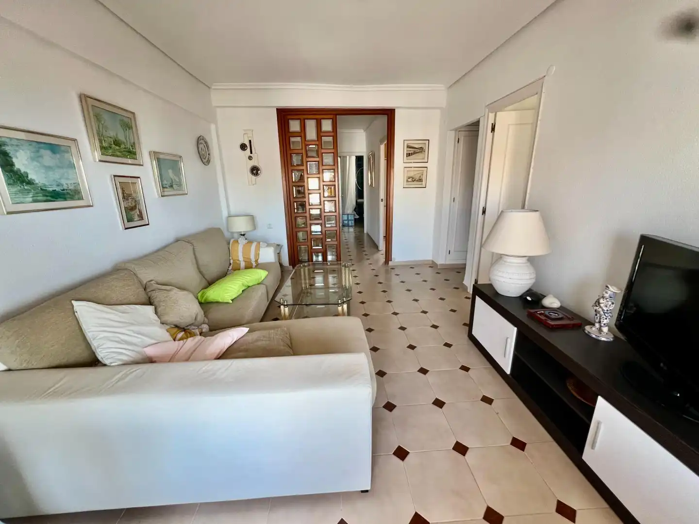Sala de estar de Apartamento de alquiler en Benicasim / Benicàssim con Calefacción, Jardín privado y Terraza