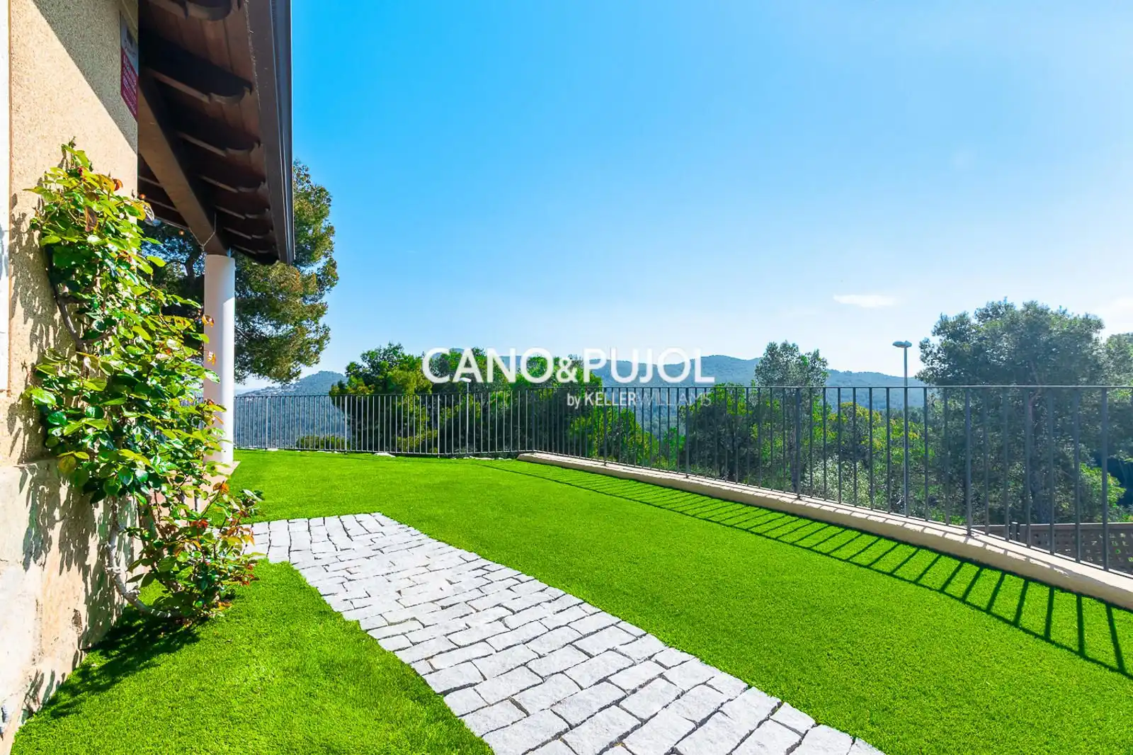 Terraza de Casa o chalet en venta en Corbera de Llobregat con Calefacción, Terraza y Trastero