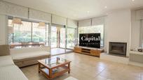Living room of House or chalet for sale in L'Escala  with Air Conditioner, Heating and Private garden