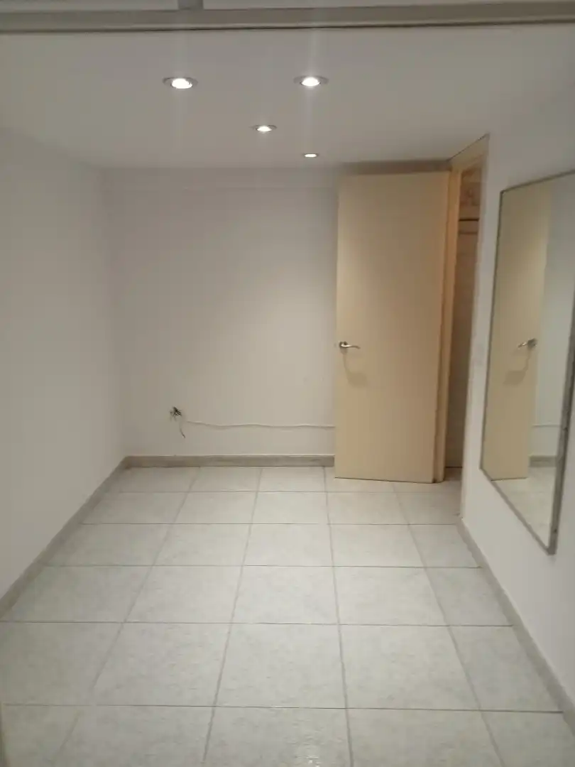 Local de alquiler en Cornellà de Llobregat con Aire acondicionado