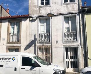 Vista exterior de Casa adosada en venda en Santiago de Compostela 