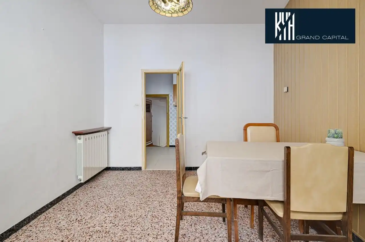 Esszimmer von Erdgeschoss zum Verkauf in Salt mit Heizung und Abstellraum