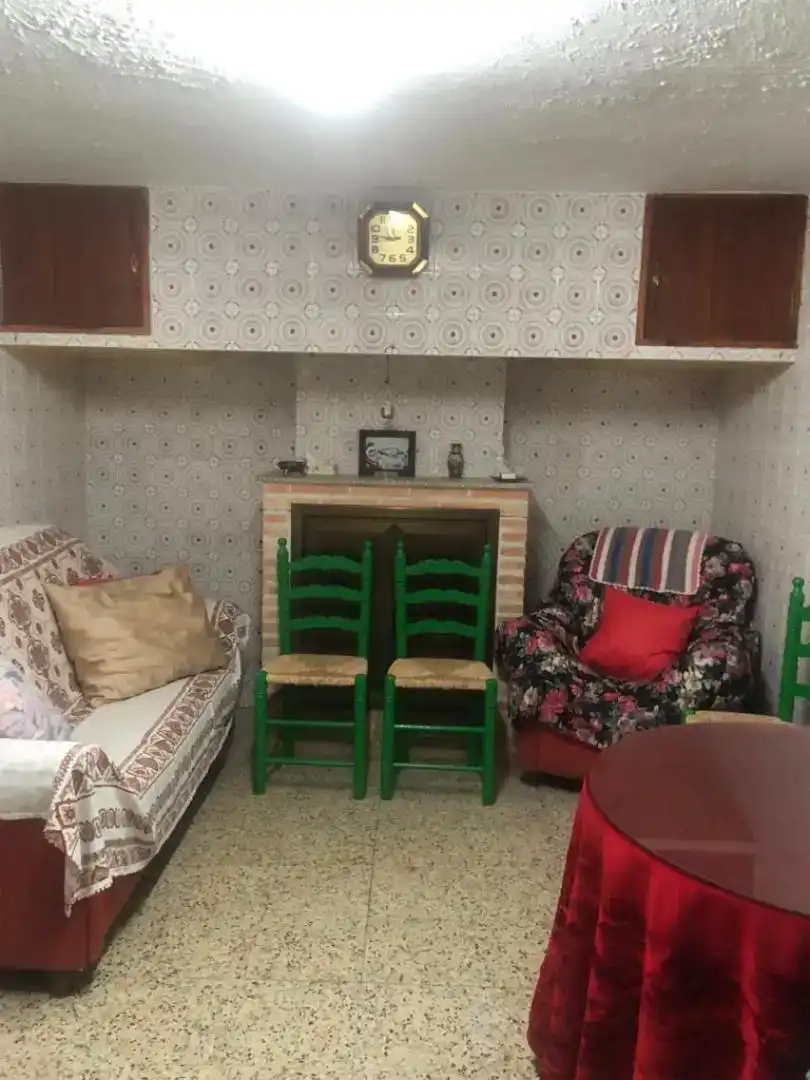 Sala de estar de Piso en venta en Sevilleja de la Jara con Jardín privado, Parquet y Trastero
