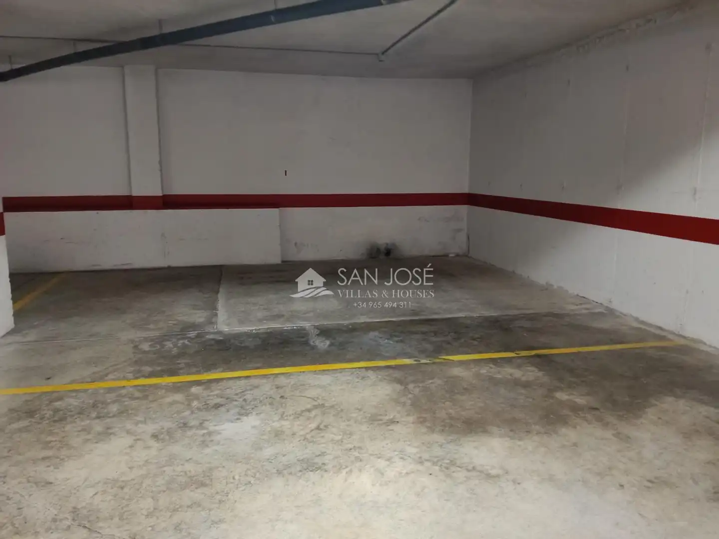 Parking de Piso en venta en Aspe con Terraza, Trastero y Balcón