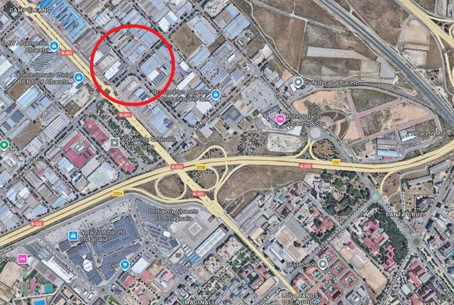 Nave industrial en Alquiler en B en Pedanías - Extrarradio