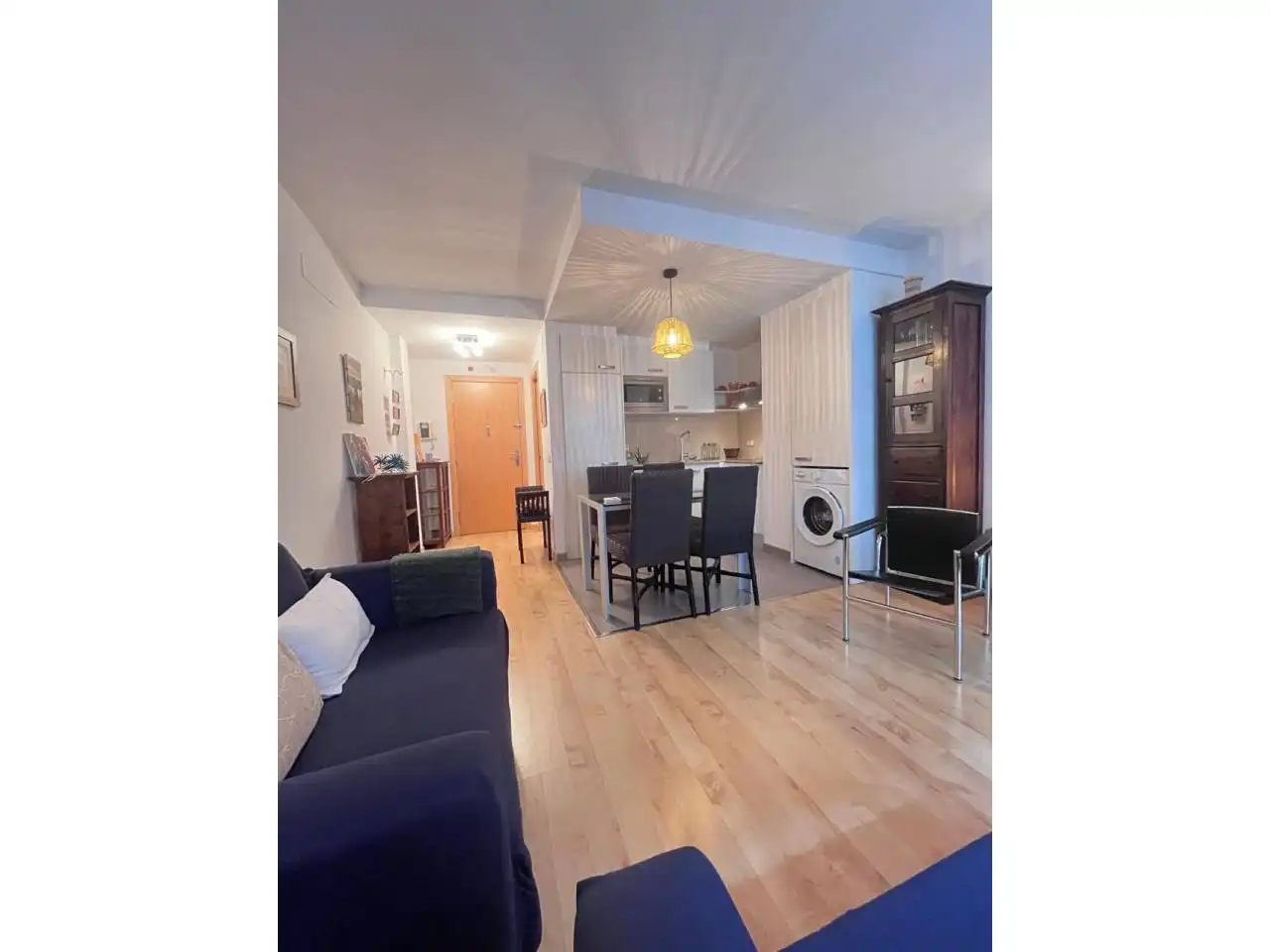 Vista exterior de Piso de alquiler en Girona con Calefacción, Parquet y Amueblado