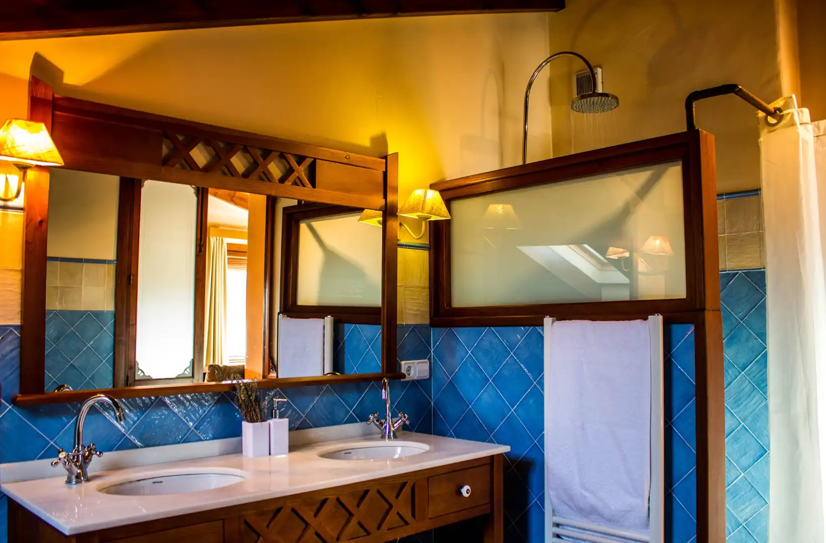 Baño de Edificio en venta en La Vall d'Alcalà