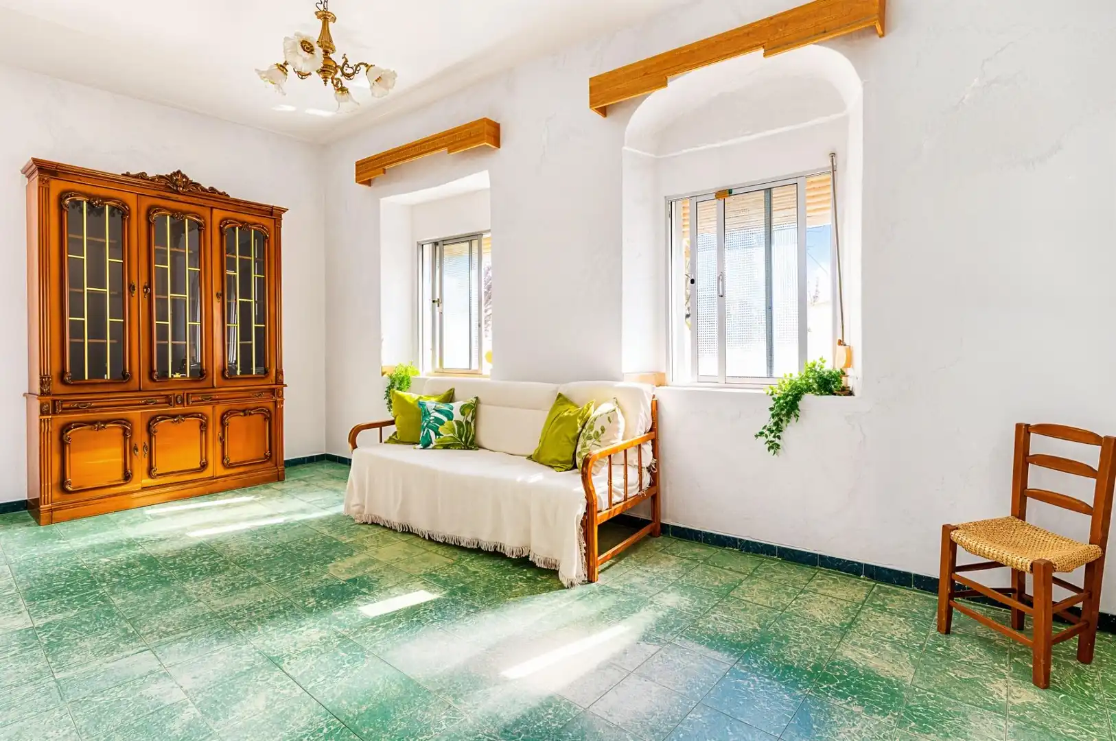 Sala de estar de Casa o chalet en venta en Medina Sidonia con Terraza, Trastero y Balcón