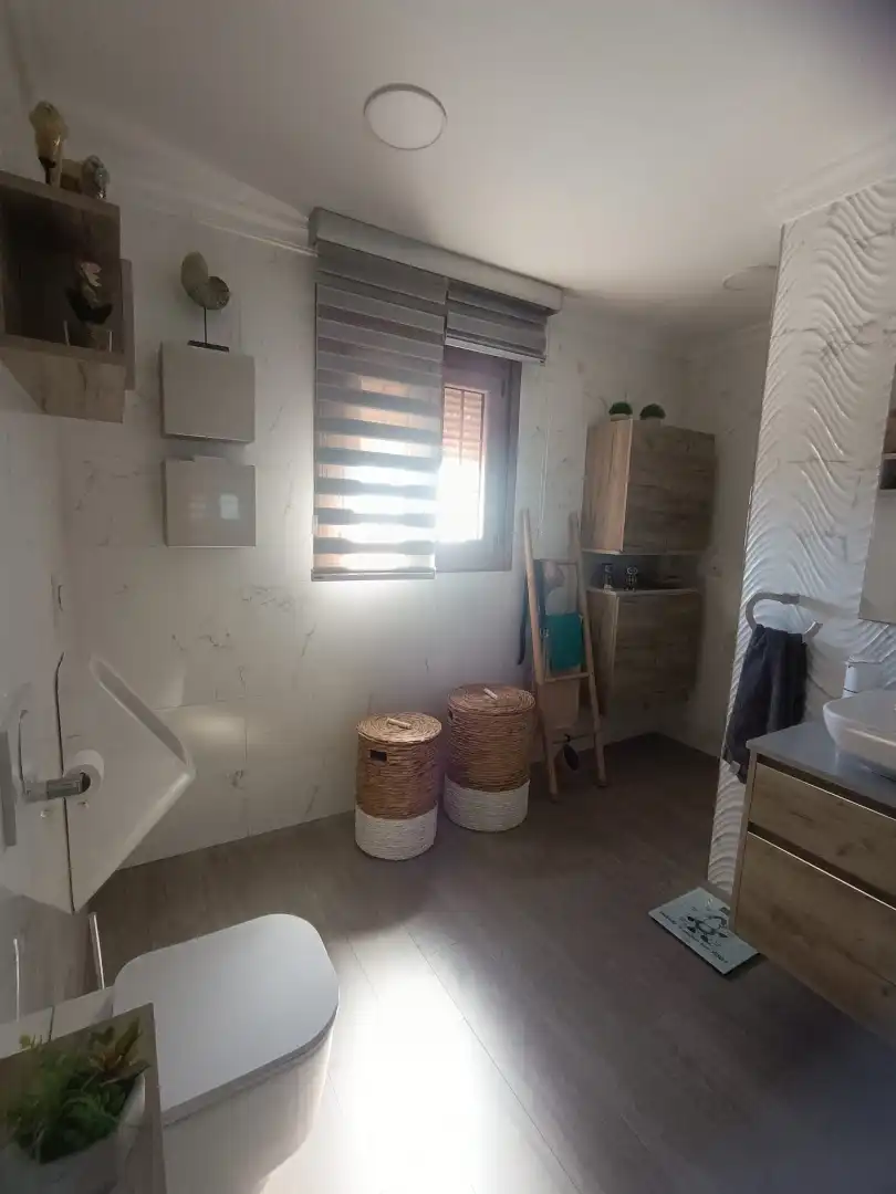 Bany de Edifici en venda en La Mojonera