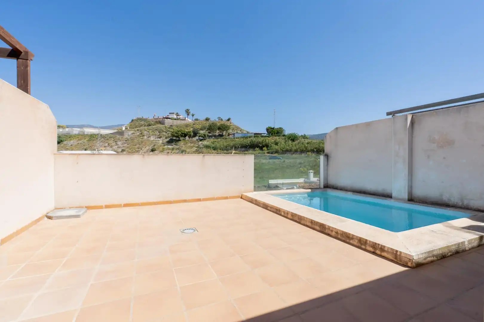 Piscina de Casa adosada en venta en Motril con Aire acondicionado, Terraza y Trastero