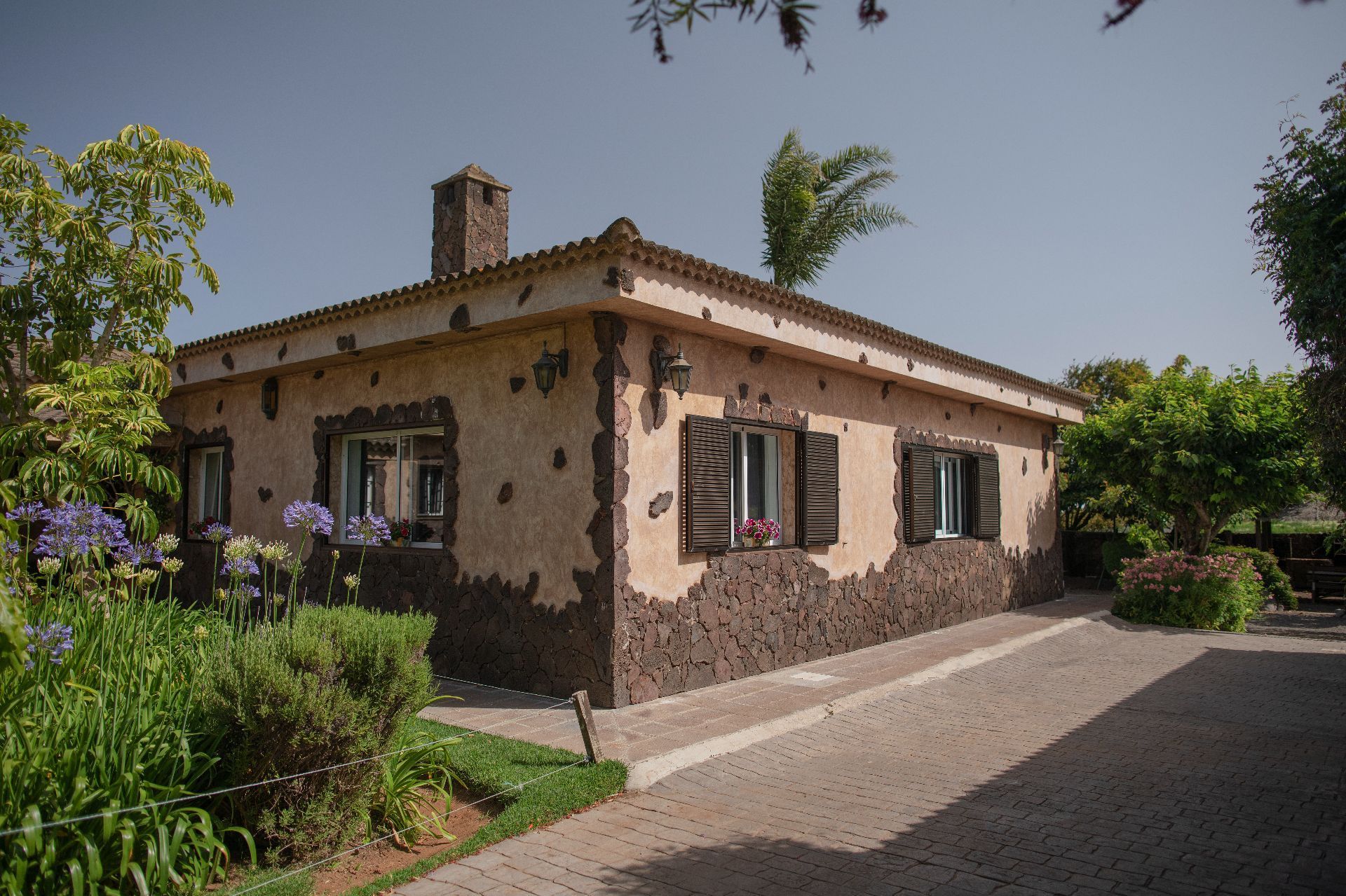 Vista exterior de Casa o xalet en venda en Tacoronte amb Calefacció, Jardí privat i Terrassa