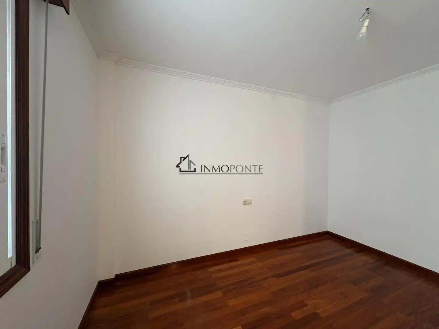 Piso de alquiler en Pontevedra Capital  con Calefacción y Trastero